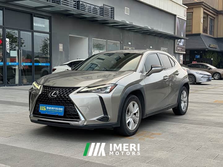 Lexus UX 2020 200 Special Edition - ავტომობილი ჩინეთიდან