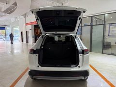 Honda Vezel 1.5L CVT Elite - ფოტო 8