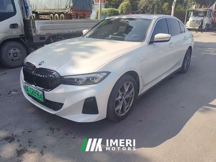 BMW i3 eDrive 35 L