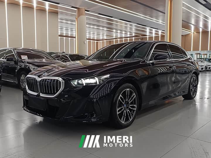 BMW 5 Series 530Li Premier M Sport Package - ავტომობილი ჩინეთიდან