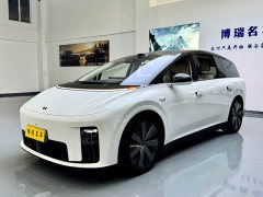 Li Auto i8 Standard Edition - ფოტო 1