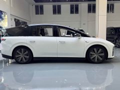Li Auto i8 Standard Edition - ფოტო 4