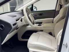 Li Auto i8 Standard Edition - ფოტო 6