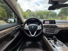 BMW 7 Series 740Li Premier Luxury Package - ფოტო 10