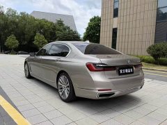 BMW 7 Series 740Li Premier Luxury Package - ფოტო 6