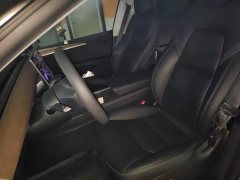 Tesla Model Y Standard Range RWD - ფოტო 18