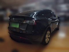 Tesla Model Y Standard Range RWD - ფოტო 8