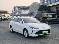SAIC Roewe i5 2026 1.5L CVT Executive Edition - ფოტო 3