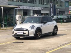 BMW MINI 2023 Facelift 1.5T COOPER Artist Five-Door - ფოტო 1