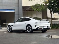 Xiaomi SU7 2024 Rear-Wheel Drive Long Range Smart Driving Edition - ფოტო 6