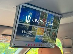 Leapmotor D19 Extended Range 500 Deluxe Edition Six-Seater - ფოტო 12