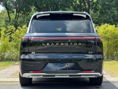 Leapmotor D19 Extended Range 500 Deluxe Edition Six-Seater - ფოტო 5
