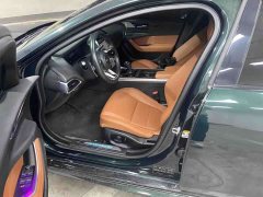 Jaguar XEL 2024 2.0T 250PS R-DYNAMIC S Gloss Black Sport Edition - ფოტო 6