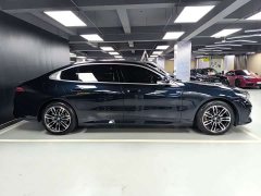 BMW 5 Series 525Li M Sport Package - ფოტო 4