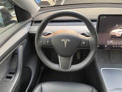 Tesla Model Y Rear-Wheel Drive - ფოტო 6