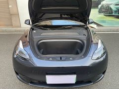 Tesla Model Y Rear-Wheel Drive - ფოტო 9