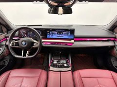 BMW 5 Series 530Li Luxury M Sport Package - ფოტო 10