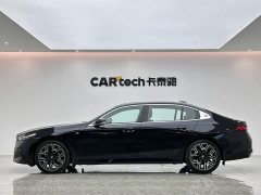 BMW 5 Series 530Li Luxury M Sport Package - ფოტო 2