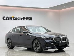 BMW 5 Series 530Li Luxury M Sport Package - ფოტო 6