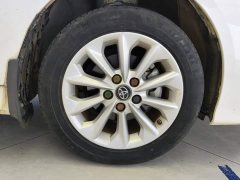 Toyota Corolla 1.2T S-CVT Luxury - ფოტო 6