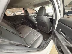 Hyundai Elantra 2023 1.5L CVT GLX Elite - ფოტო 14