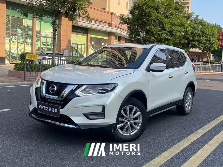 Nissan Qashqai 2.0L FWD Smart Connect Premium Edition