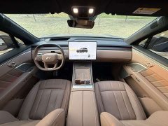 Nio Lerado L90 Max Six-Seater - ფოტო 6