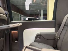 Li Auto Li Xiang MEGA Ultra - ფოტო 11
