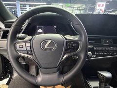 Lexus ES 200 Excellence Edition - ფოტო 6