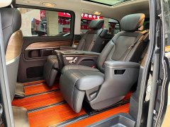 Mercedes-Benz V-Class 2020 V 260 L Long Wheelbase Luxury Edition - ფოტო 11