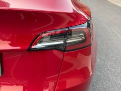 Tesla Model Y Standard Range RWD - ფოტო 18