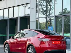 Tesla Model Y Standard Range RWD - ფოტო 3
