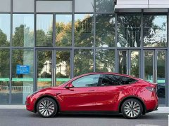 Tesla Model Y Standard Range RWD - ფოტო 8