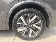 Li Auto L8 2023 Pro - ფოტო 8