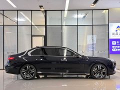 BMW 7 Series 740Li Premier M Sport Package - ფოტო 17