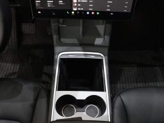 Tesla Model Y Rear-Wheel Drive - ფოტო 10