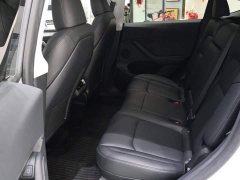 Tesla Model Y Rear-Wheel Drive - ფოტო 8