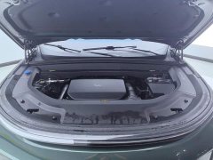 Li Auto L9 Pro - ფოტო 10
