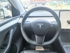 Tesla Model Y Rear-Wheel Drive - ფოტო 18
