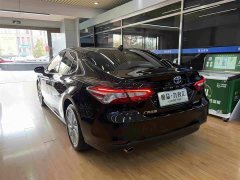 Toyota Camry 2021 Hybrid 2.5L HGVP Leading Edition - ფოტო 14