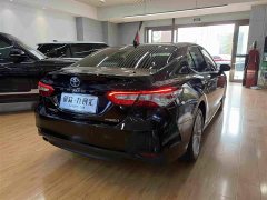 Toyota Camry 2021 Hybrid 2.5L HGVP Leading Edition - ფოტო 15