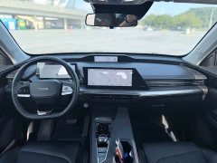 Changan Oushan Z6 Blue Whale 1.5T DCT Smart Edition - ფოტო 9