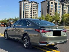 Lexus ES 2022 300h Excellence Edition - ფოტო 7