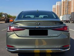 Lexus ES 2022 300h Excellence Edition - ფოტო 8