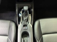 Toyota Corolla 1.8L CVT Luxury - ფოტო 14