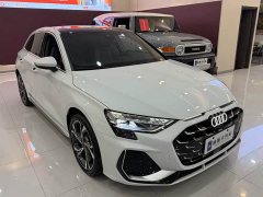 Audi A3 Sportback 35TFSI Prestige - ფოტო 3