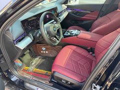 BMW 5 Series 525Li M Sport Package - ფოტო 4