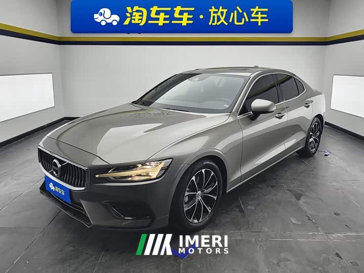 Volvo S60 B4 Smart Luxury Edition - ავტომობილი ჩინეთიდან