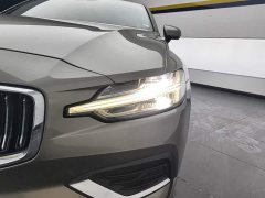Volvo S60 B4 Smart Luxury Edition - ფოტო 5