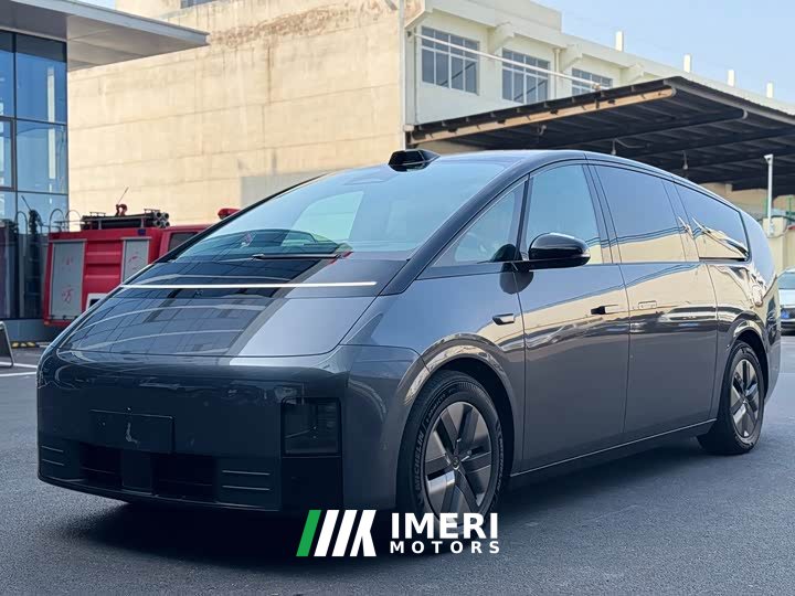 Li Auto Li Xiang MEGA Ultra